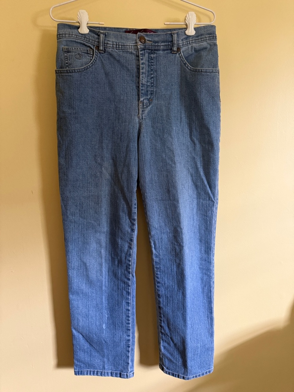 Gloria Vanderbilt Women’s Short Jeans